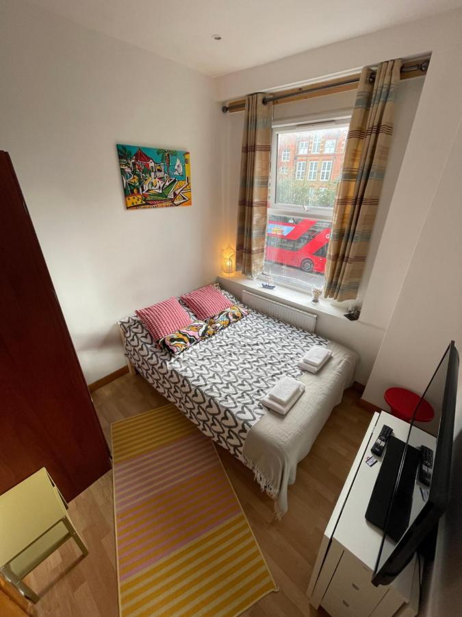 Spacious Family Flat Londra Esterno foto