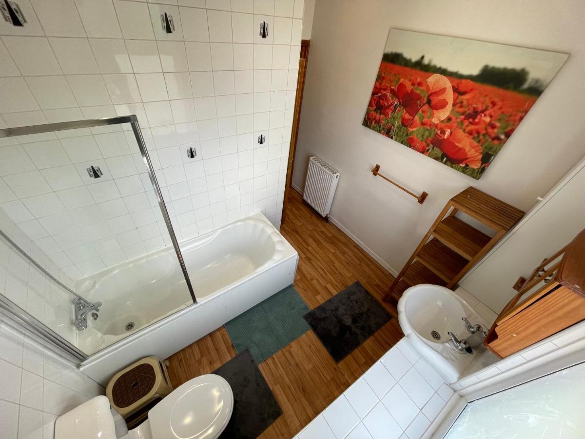 Spacious Family Flat Londra Esterno foto