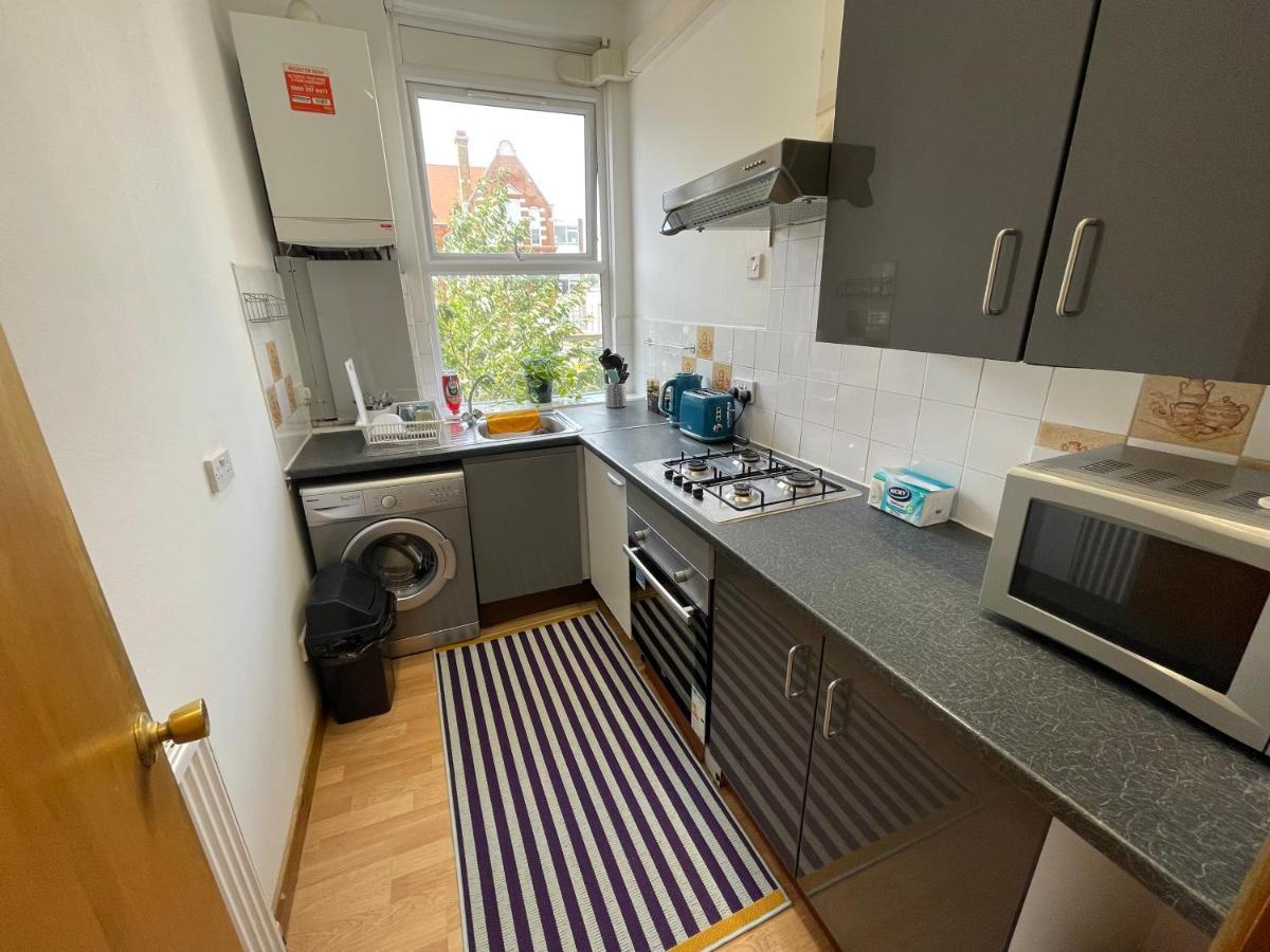 Spacious Family Flat Londra Esterno foto
